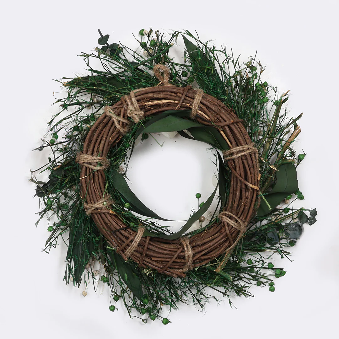 Elegant Evergreen Wreath - Image 4
