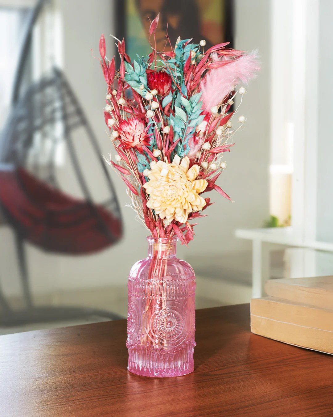 Candy Embossed Vase with Flowers - Image 5