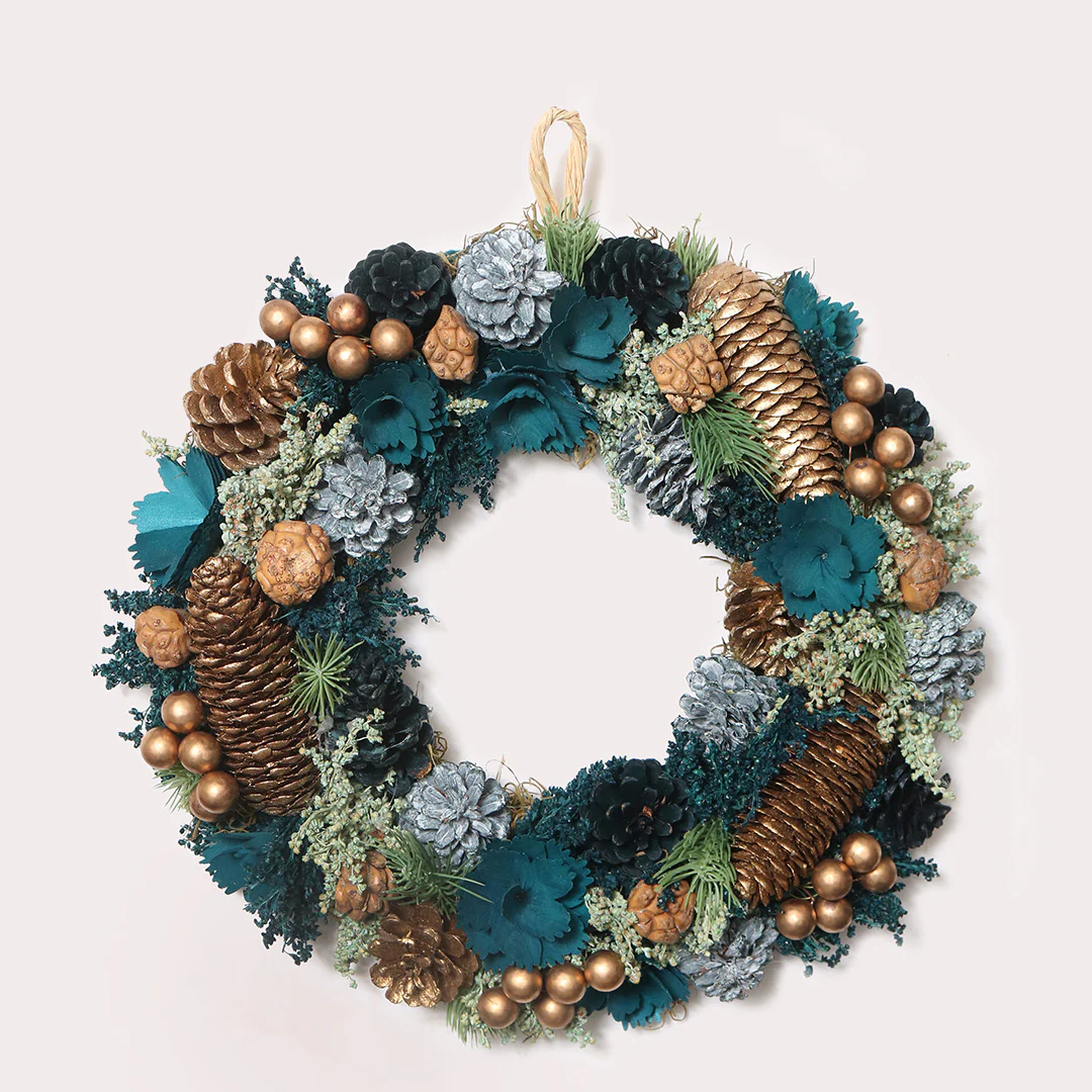 Gold Pinecone Wreath - Image 2