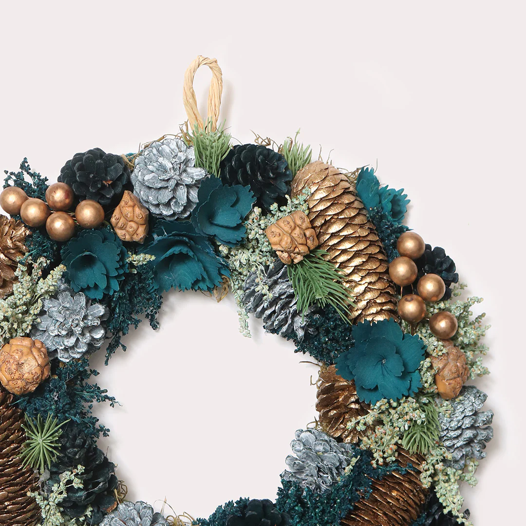 Gold Pinecone Wreath - Image 4