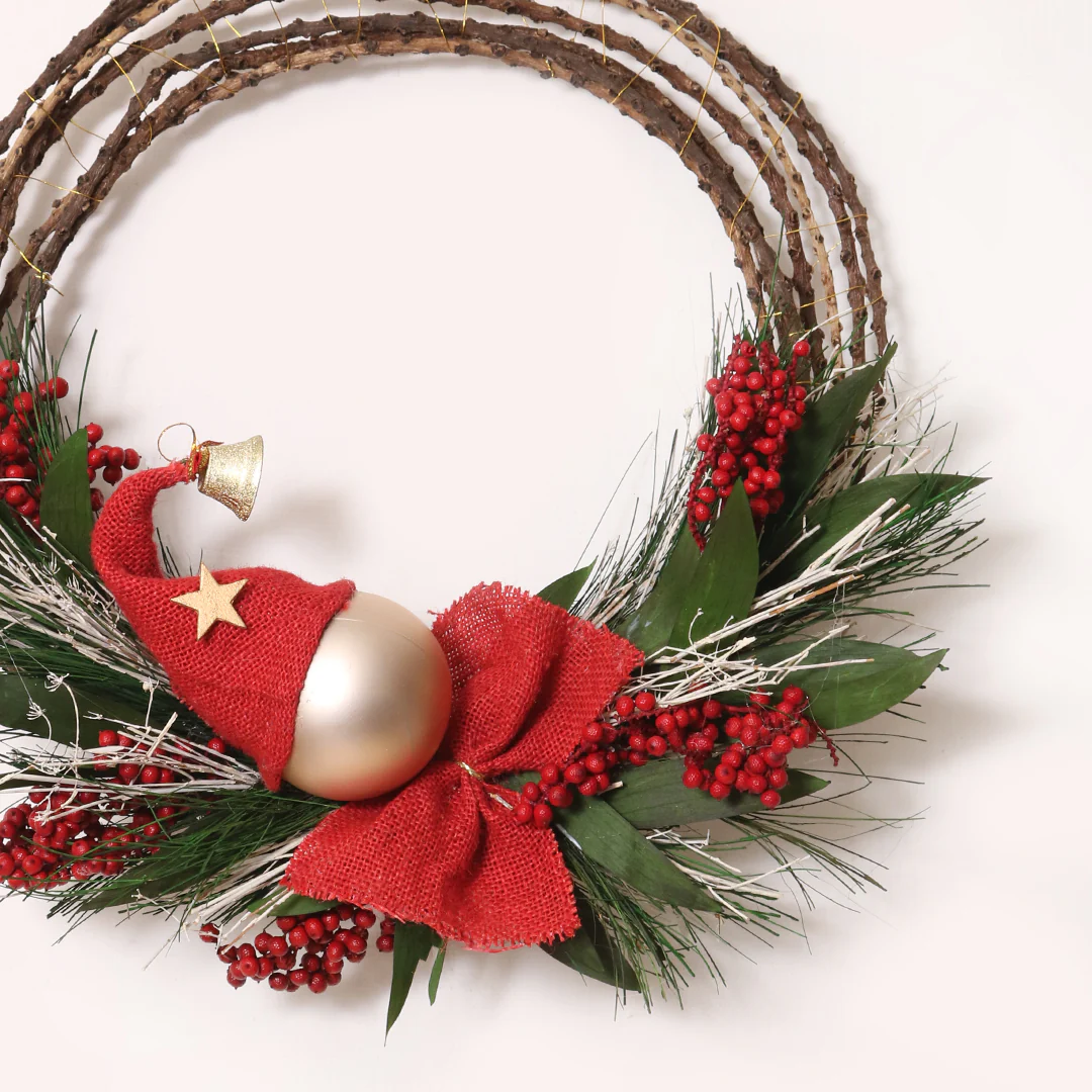 Red Berry Christmas Wreath - Image 6