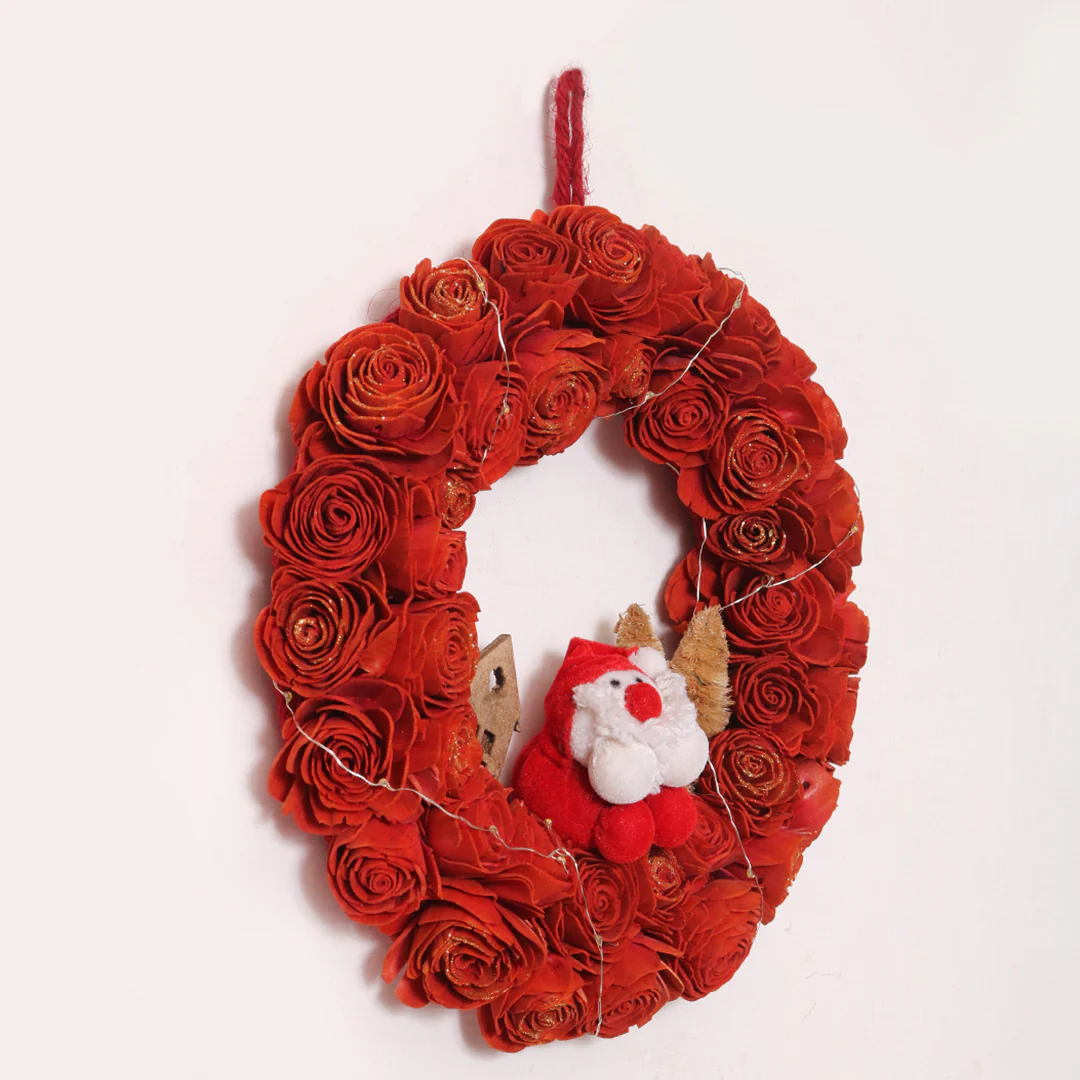 Red Rose Lit Christmas Wreath - Image 4