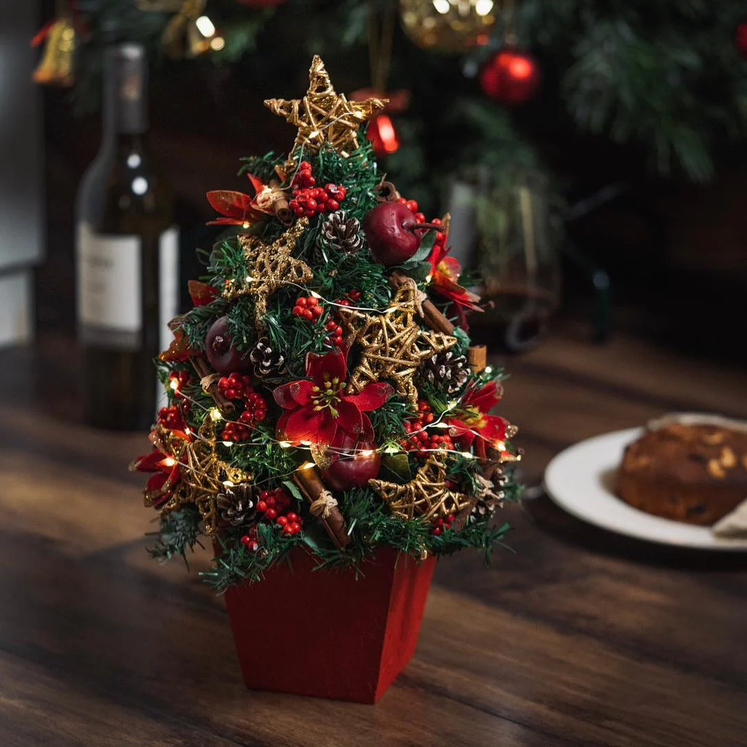 Star-struck Christmas Tree - Image 2