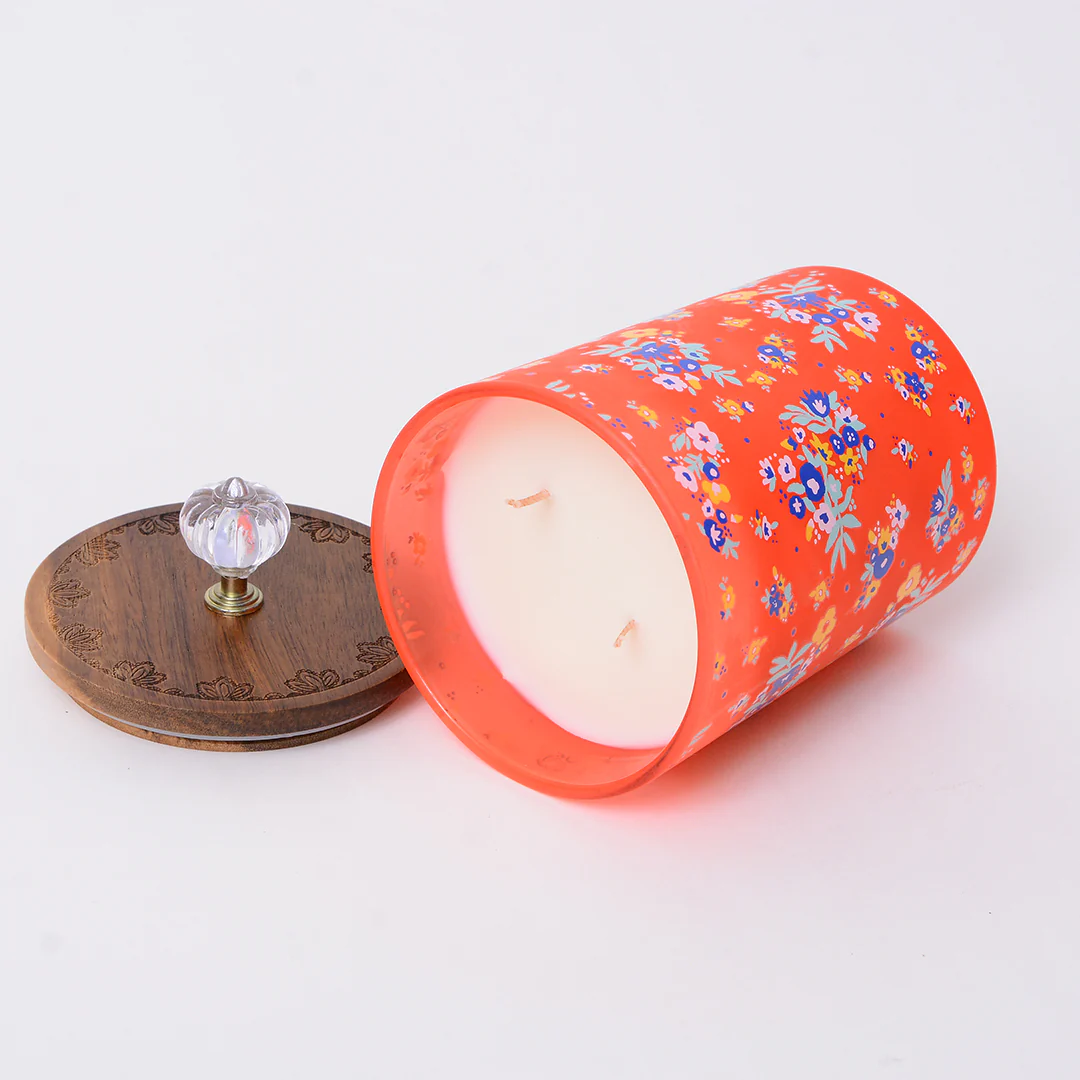 Strawberry Leaf Scented Candle - Image 6