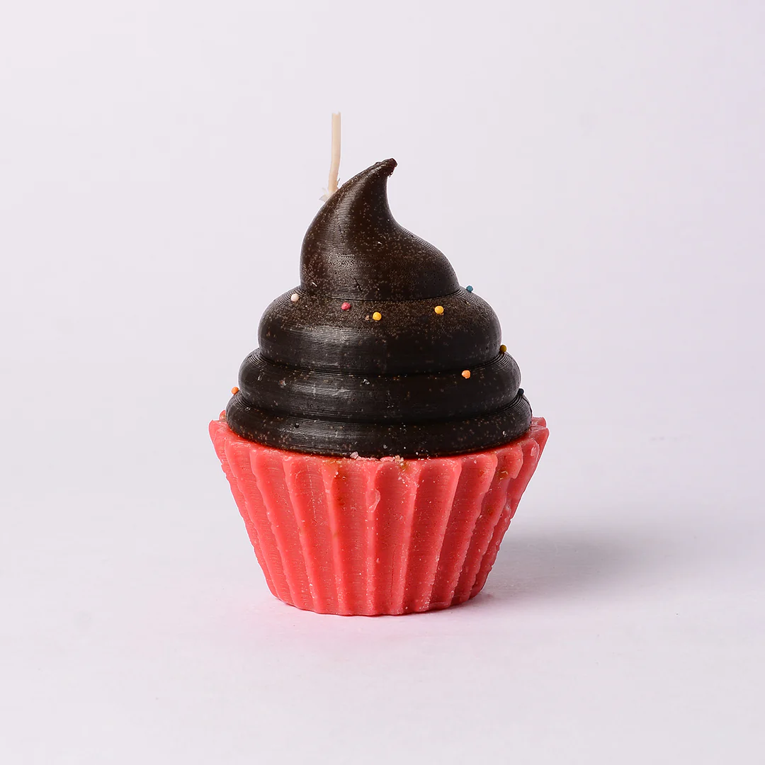 Sweet Macaroon Cupcake Candle - Image 3