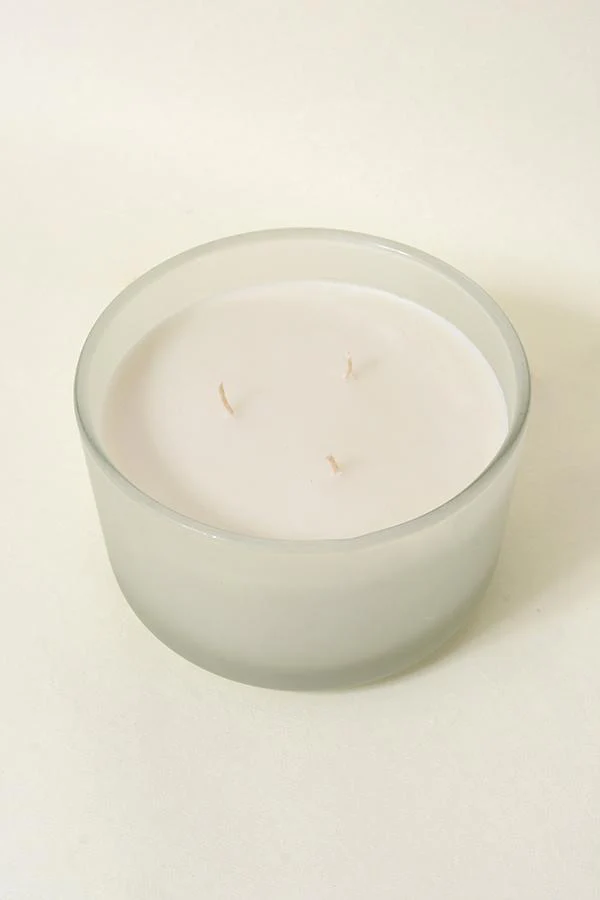 White Frosted 3-Wick Candle - Image 4
